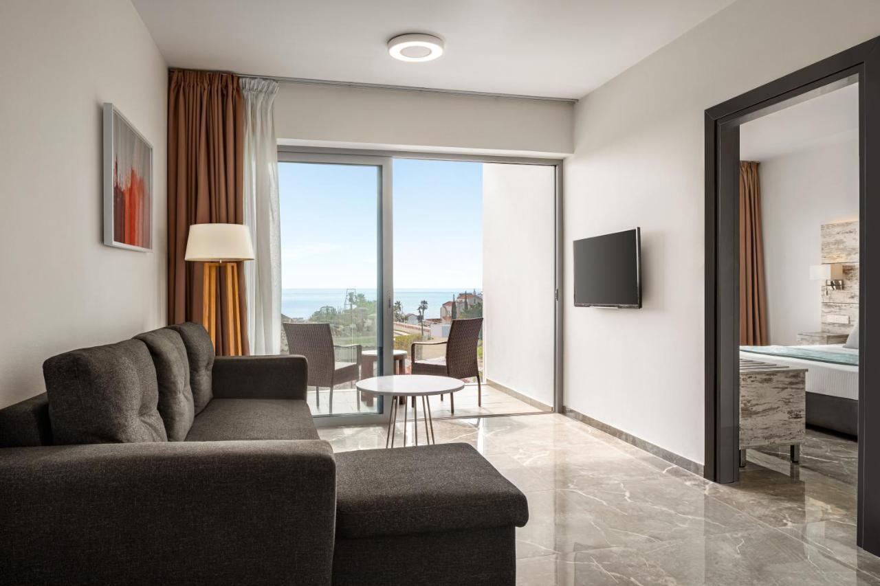 Ramada Hotel & Suites By Wyndham Ayia Napa Luaran gambar