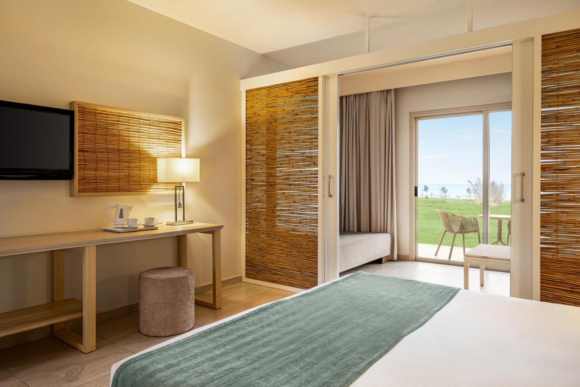 Ramada Hotel & Suites By Wyndham Ayia Napa Luaran gambar